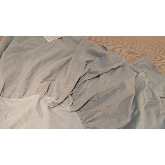 Bella Notte Helane Velvet Crib skirt In Grey Cloud New With Tags - Picture 5 of 7